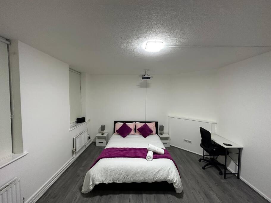 Super Double Bedroom Zone 1 Londres Exterior foto
