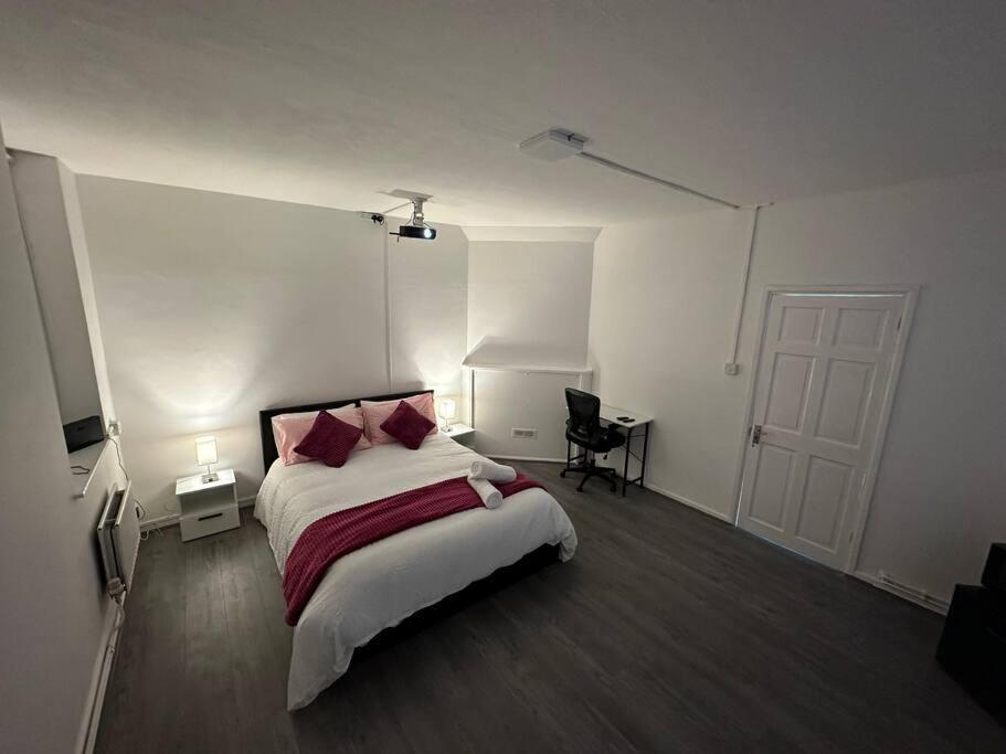 Super Double Bedroom Zone 1 Londres Exterior foto