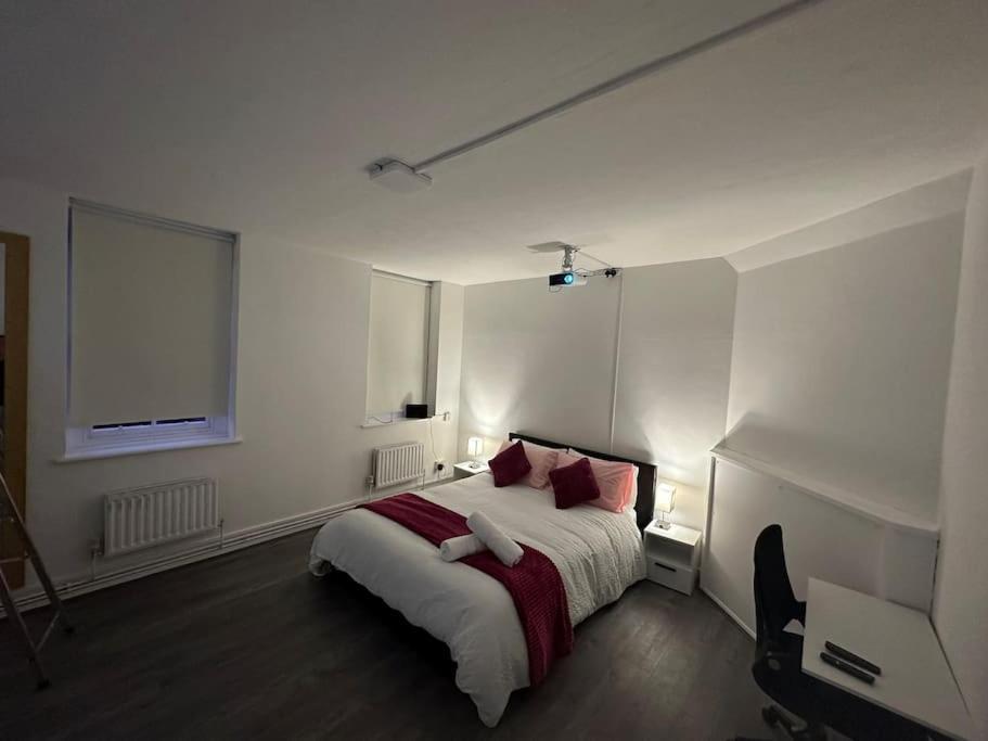 Super Double Bedroom Zone 1 Londres Exterior foto